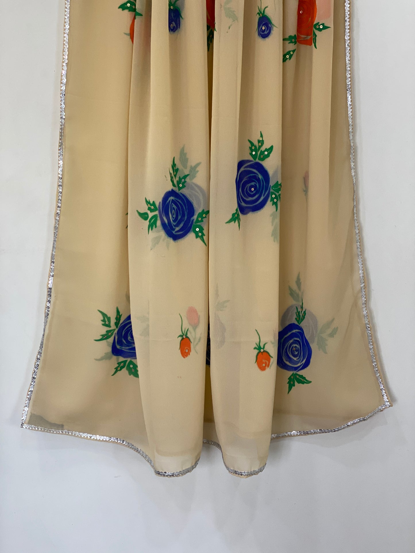Blooming floral patterns Beige duppta