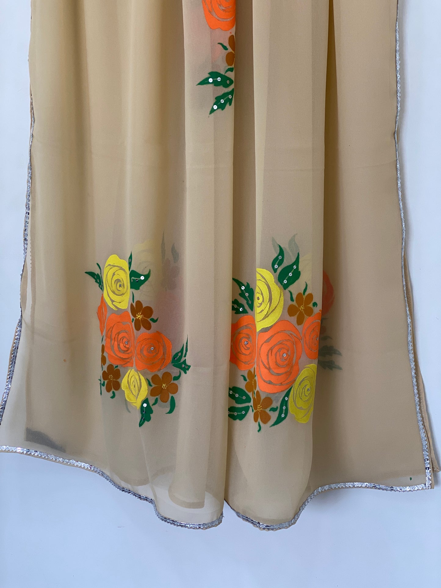 Blooming floral patterns Beige duppta