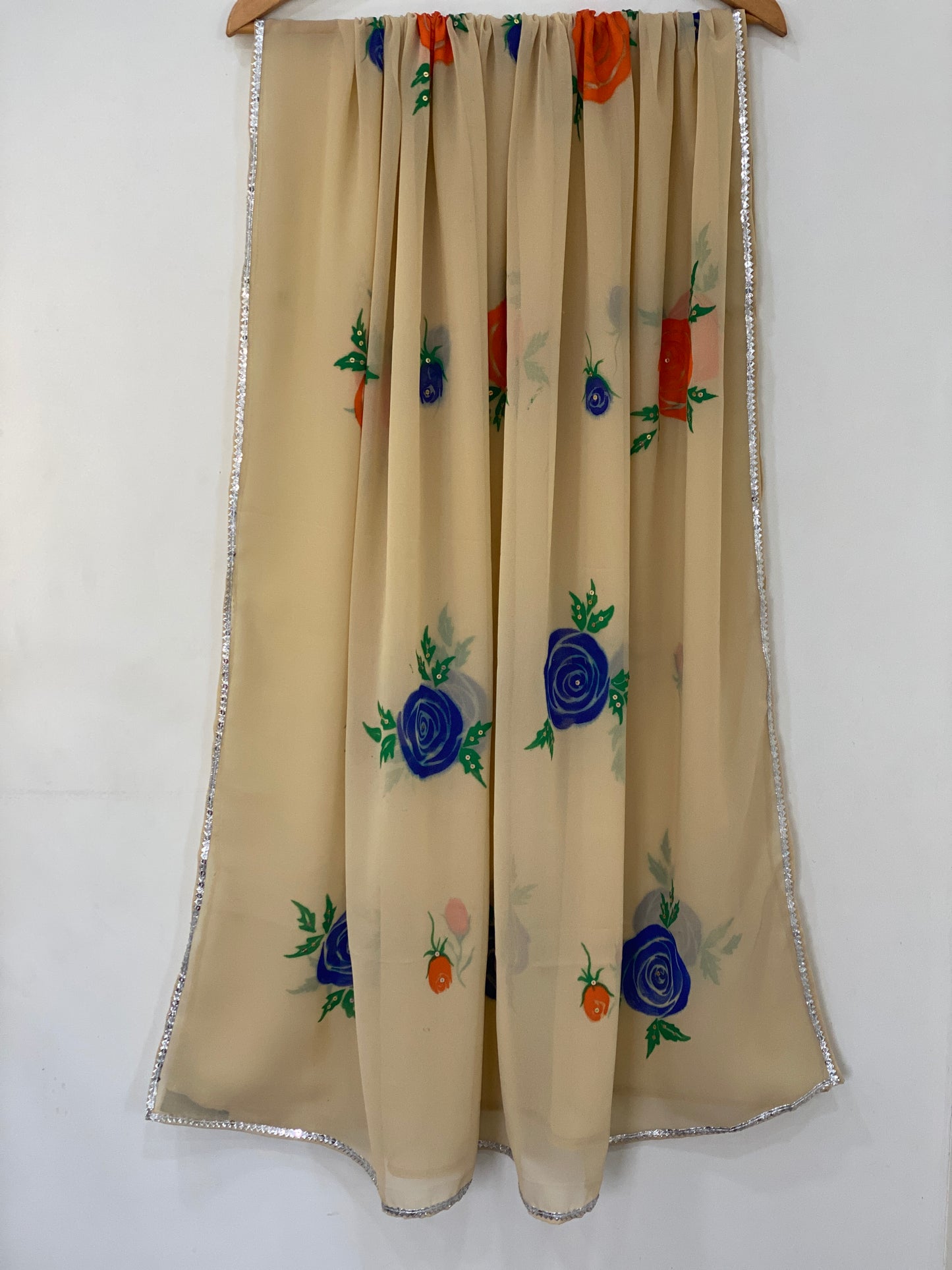 Blooming floral patterns Beige duppta