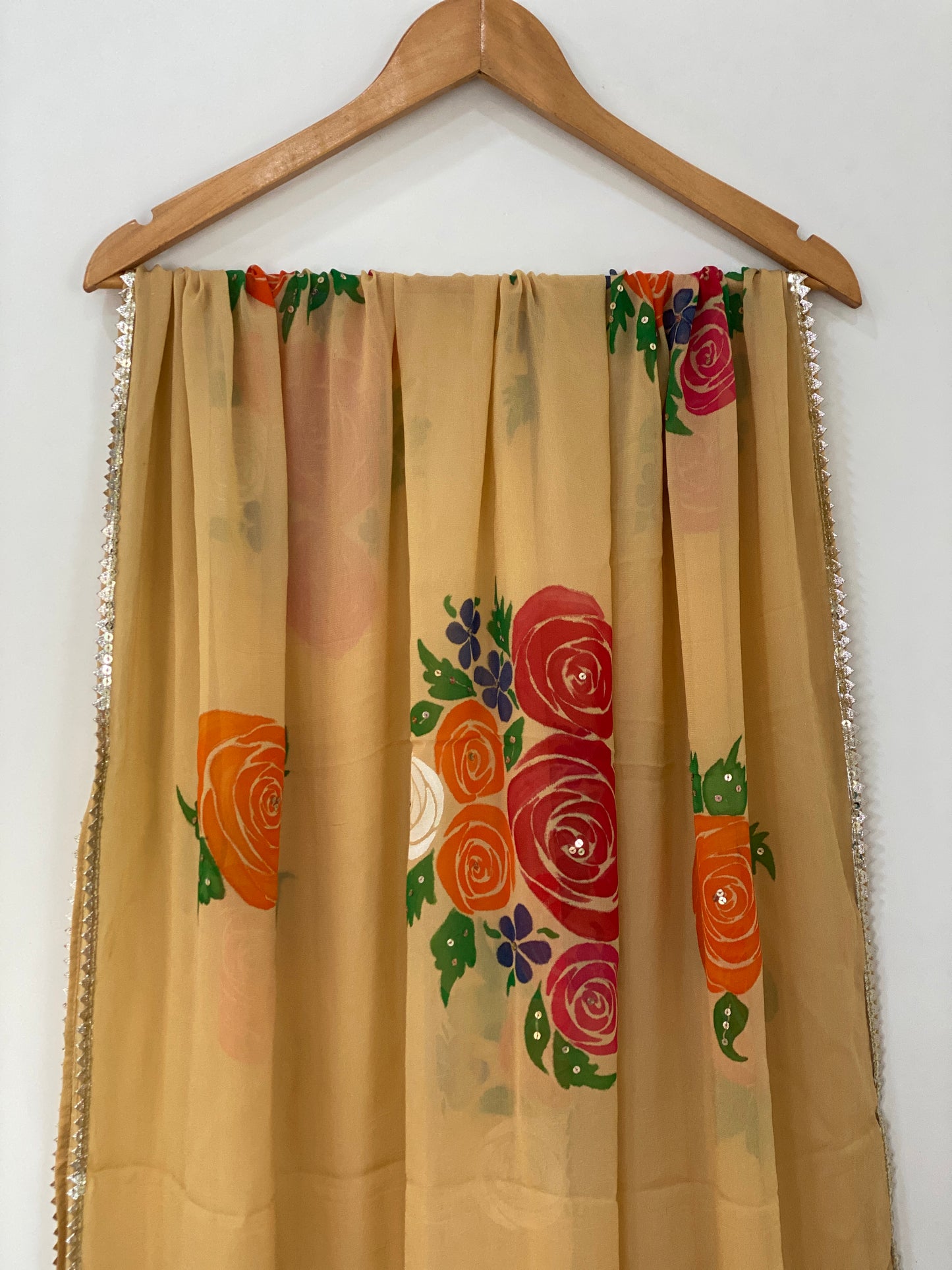 Blooming floral patterns Beige duppta